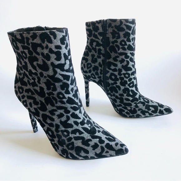 Express Metallic Leopard Booties - Picture 4 of 16